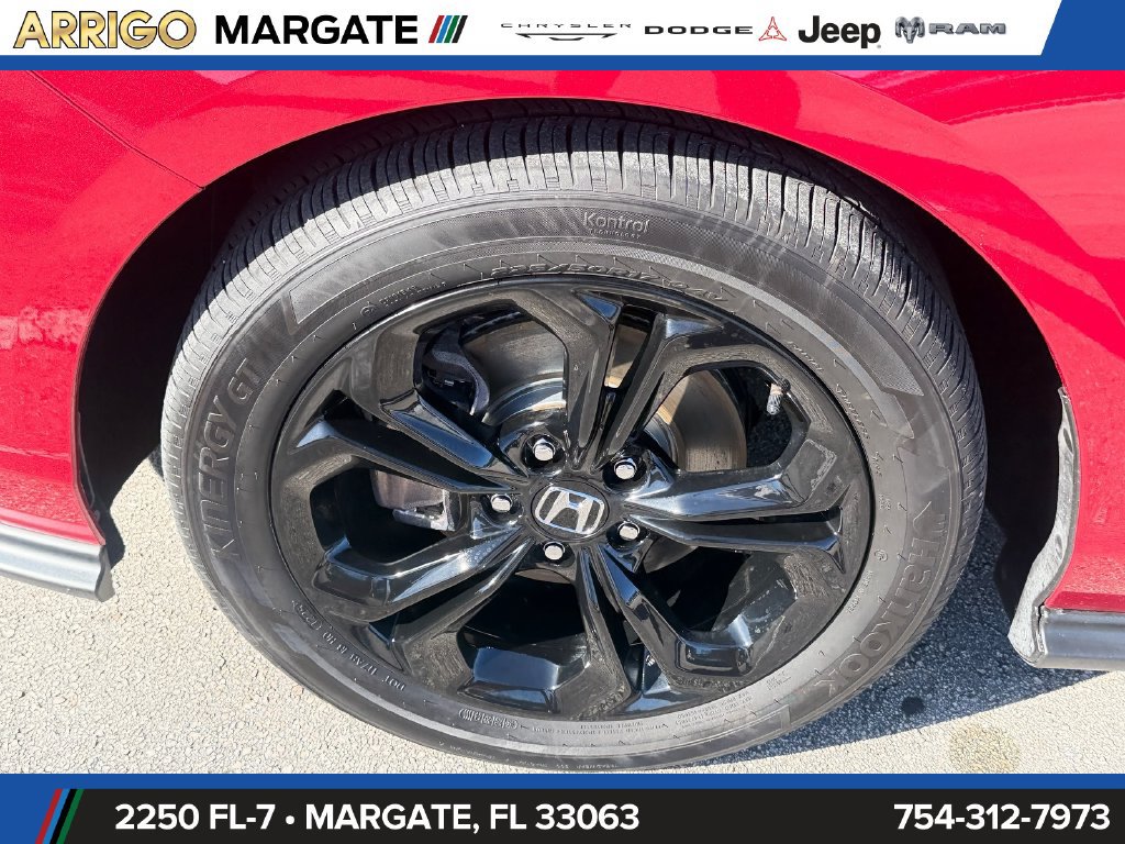Used 2025 Honda Accord SE image 18