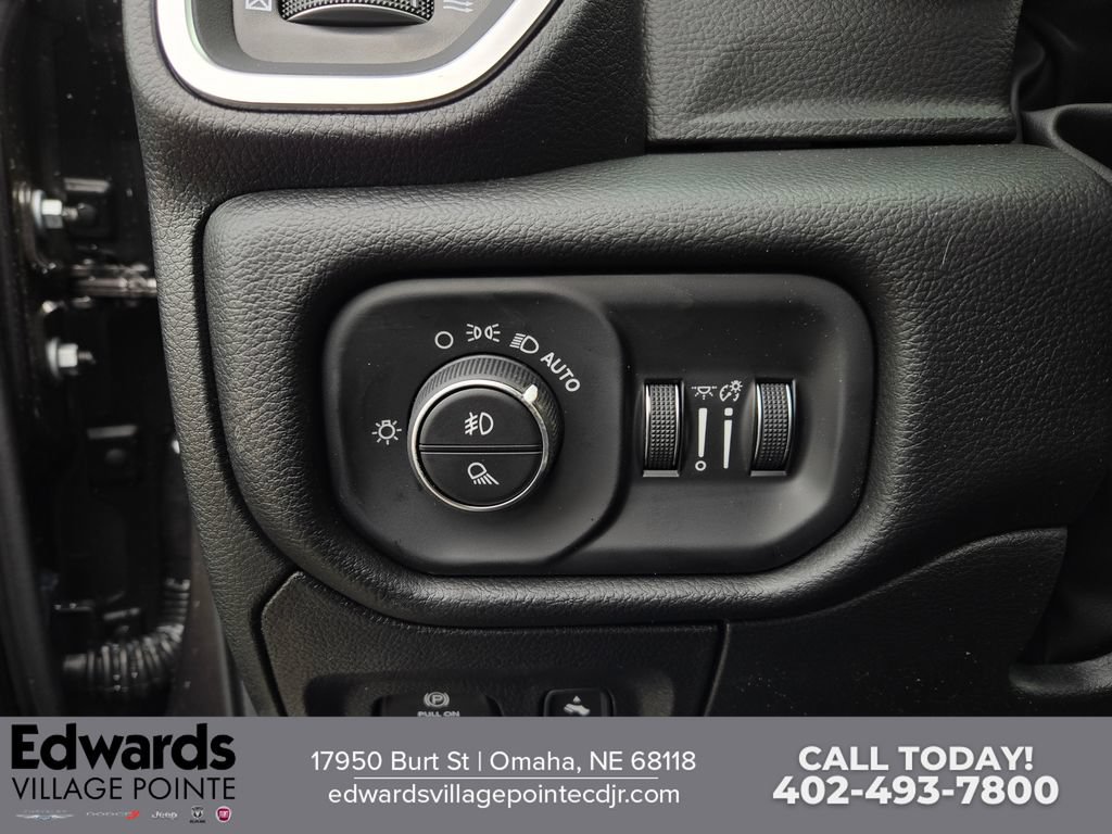 New 2026 RAM 1500 Big Horn AWD/4WD image 12