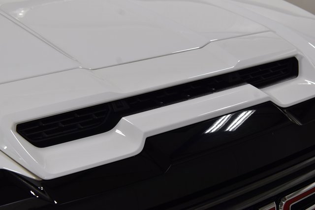 Used 2024 GMC Sierra 2500 AT4 w/ AT4 Premium Plus Package image 17