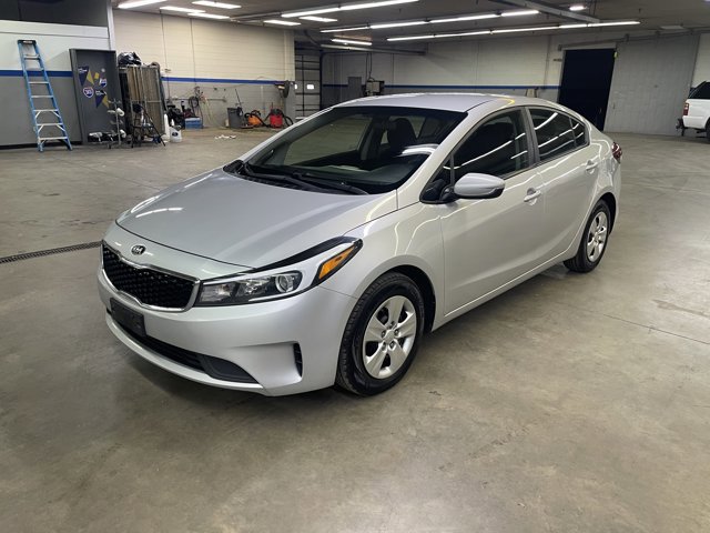 Used 2018 Kia Forte LX w/ LX Rear Camera Package image 4