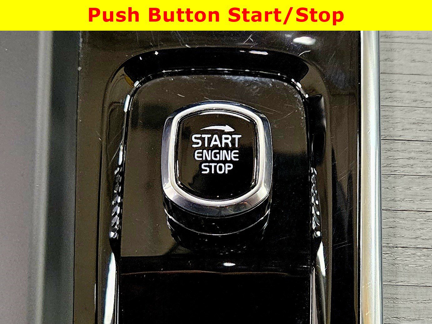 Used 2025 Volvo XC60 T8 Ultra w/ Protection Package Premier image 28