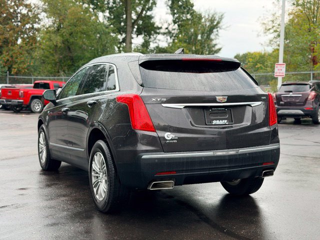 Used 2017 Cadillac XT5 Luxury w/ Driver Awareness Package AWD/4WD image 6