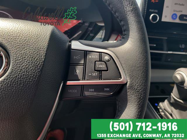 Used 2025 Toyota Sienna XLE w/ XLE Plus Package image 48