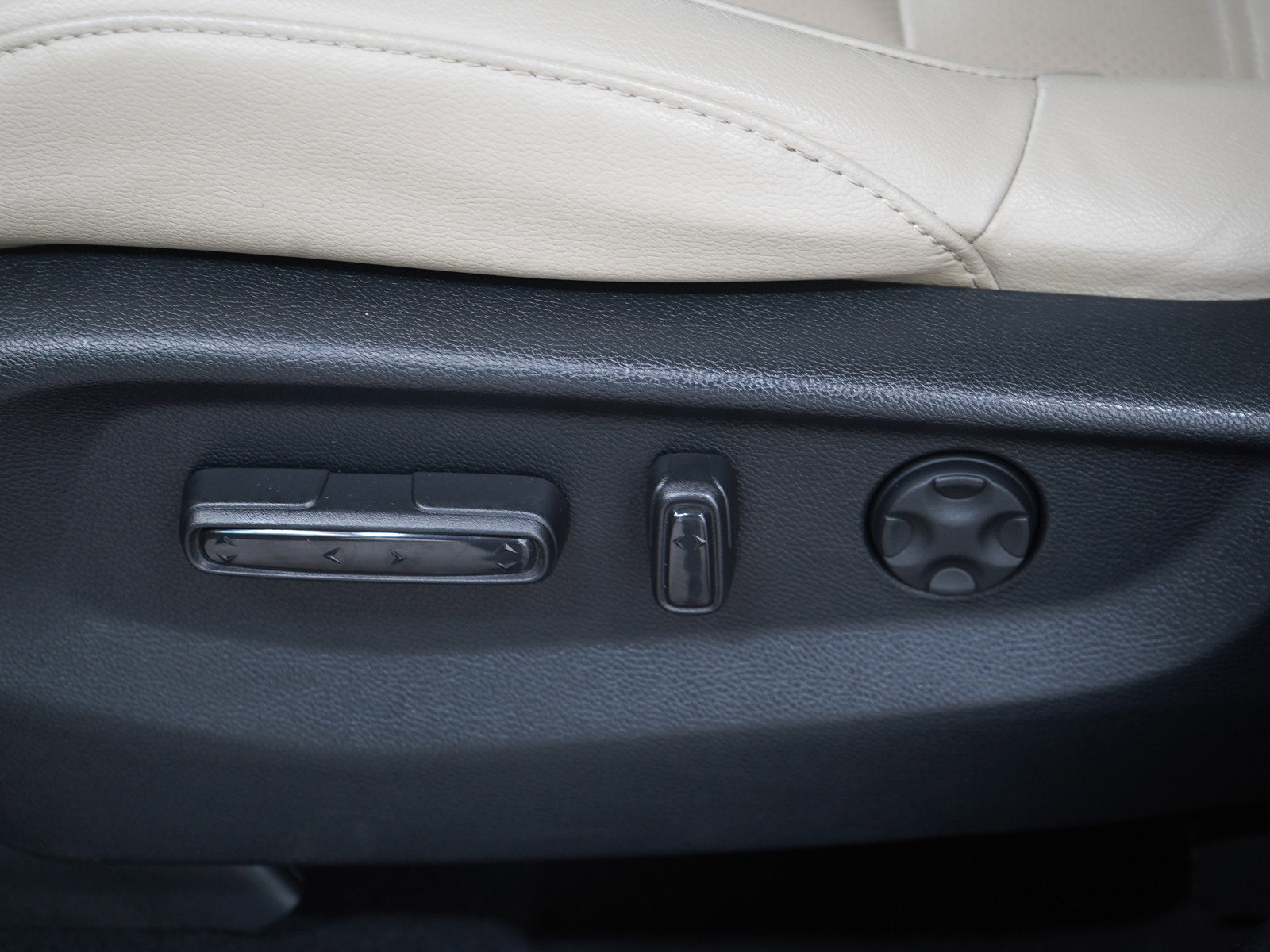 Used 2018 Honda CR-V EX-L image 25