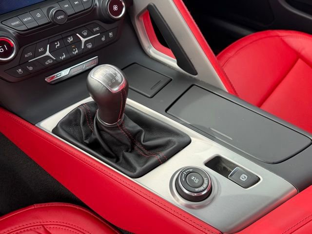 Used 2015 Chevrolet Corvette Z06 w/ 3LZ Preferred Equipment Group image 26