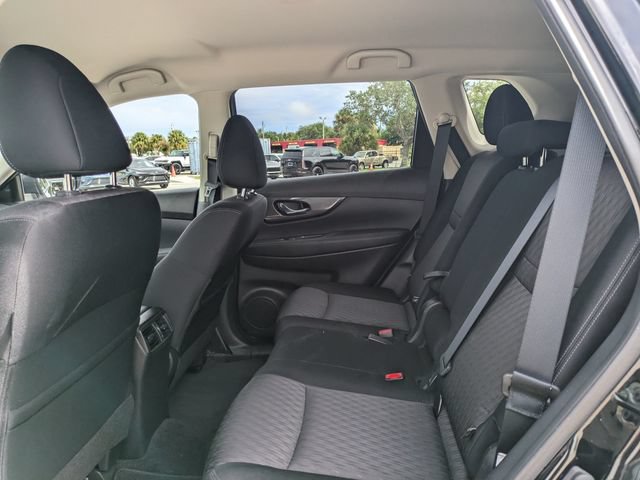 Used 2020 Nissan Rogue S w/ Special Edition Package FWD image 14