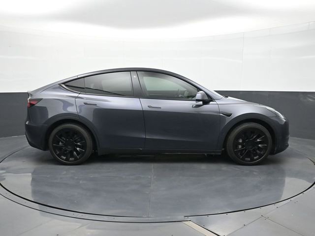 Used 2021 Tesla Model Y Long Range image 22