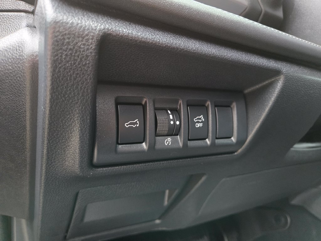 Used 2025 Subaru Outback Limited XT AWD/4WD image 18