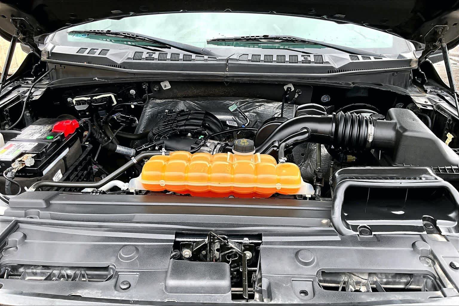 Used 2015 Ford F150 XL w/ Equipment Group 101A Mid RWD image 32