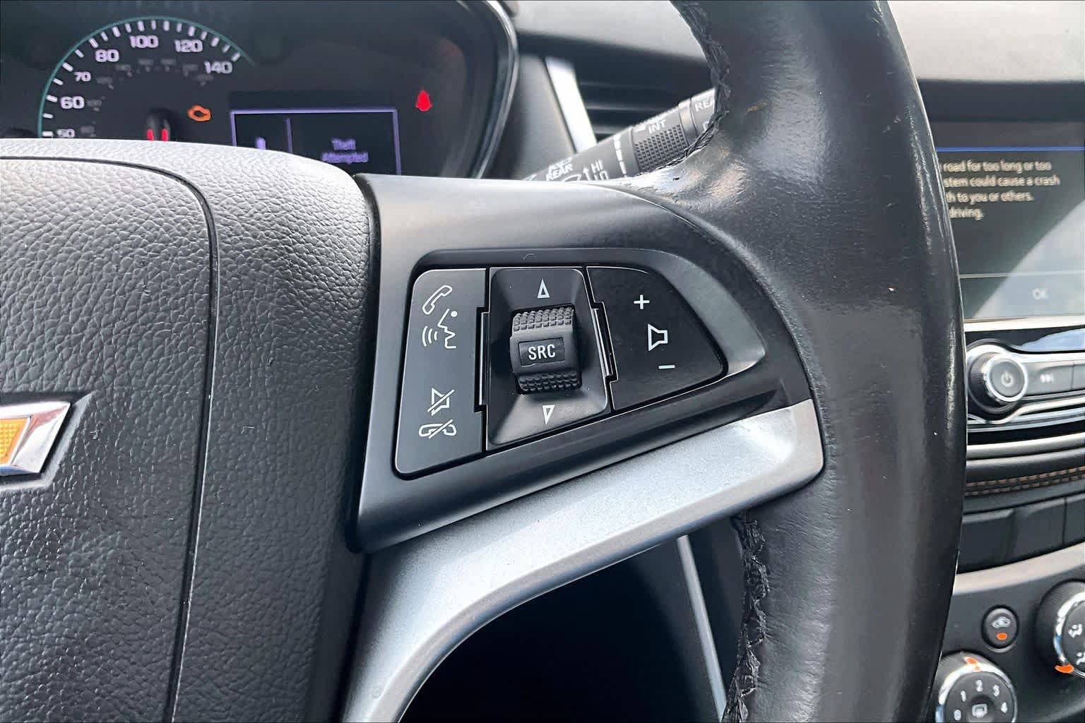 Used 2019 Chevrolet Trax LT w/ LT Convenience Package FWD image 25