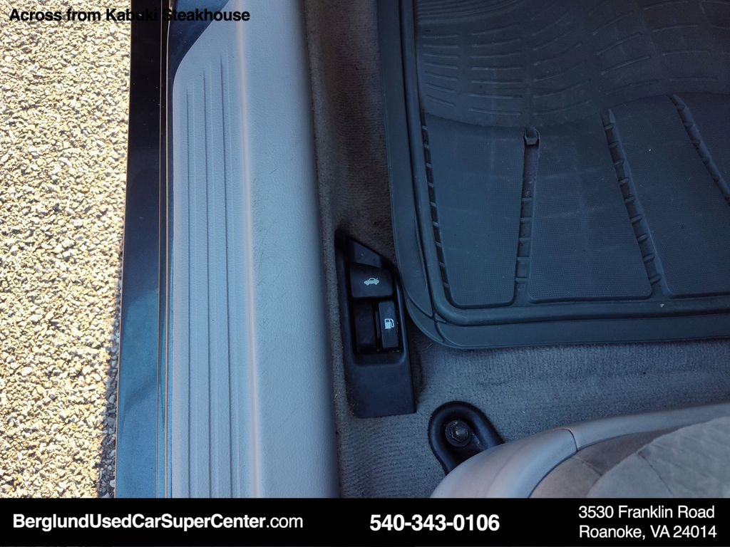 Used 2008 Toyota Camry LE image 20