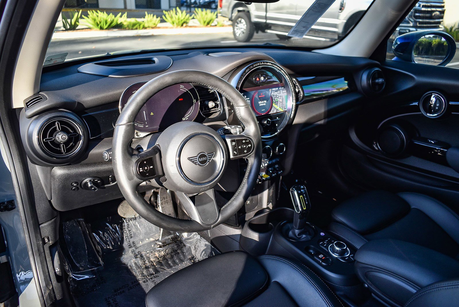 Used 2022 MINI Cooper SE image 11