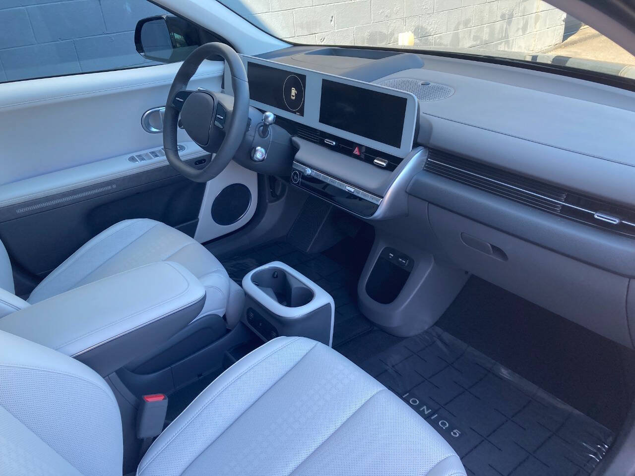 Used 2023 Hyundai Ioniq 5 Limited AWD/4WD image 8