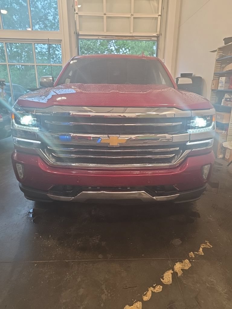 Used 2018 Chevrolet Silverado 1500 High Country AWD/4WD image 1
