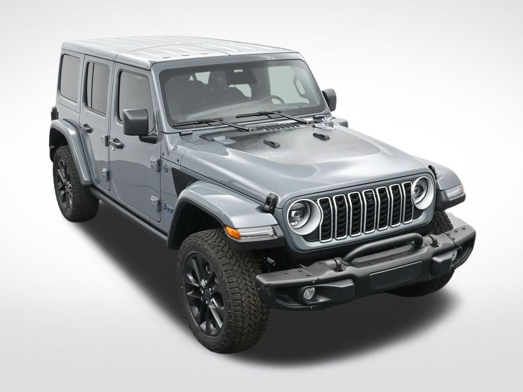 Used 2025 Jeep Wrangler Sahara 4xe image 23