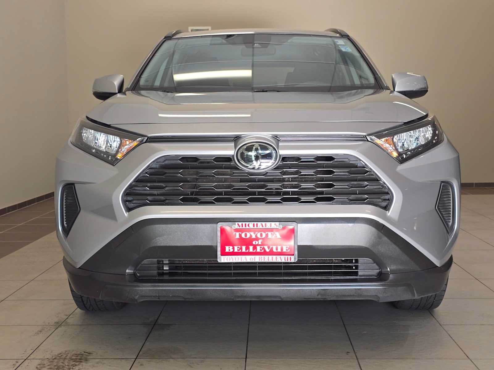 Used 2019 Toyota RAV4 LE w/ All Weather Liner Package AWD/4WD image 6