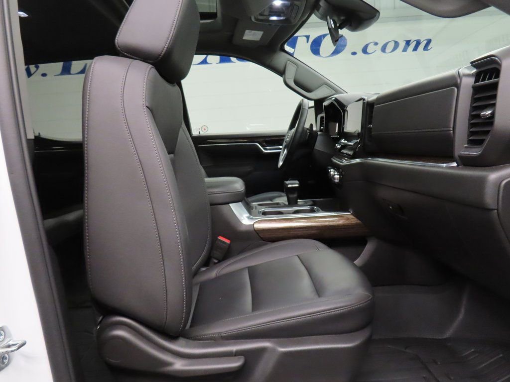 Used 2025 GMC Sierra 1500 Elevation w/ Elevation Premium Package AWD/4WD image 32