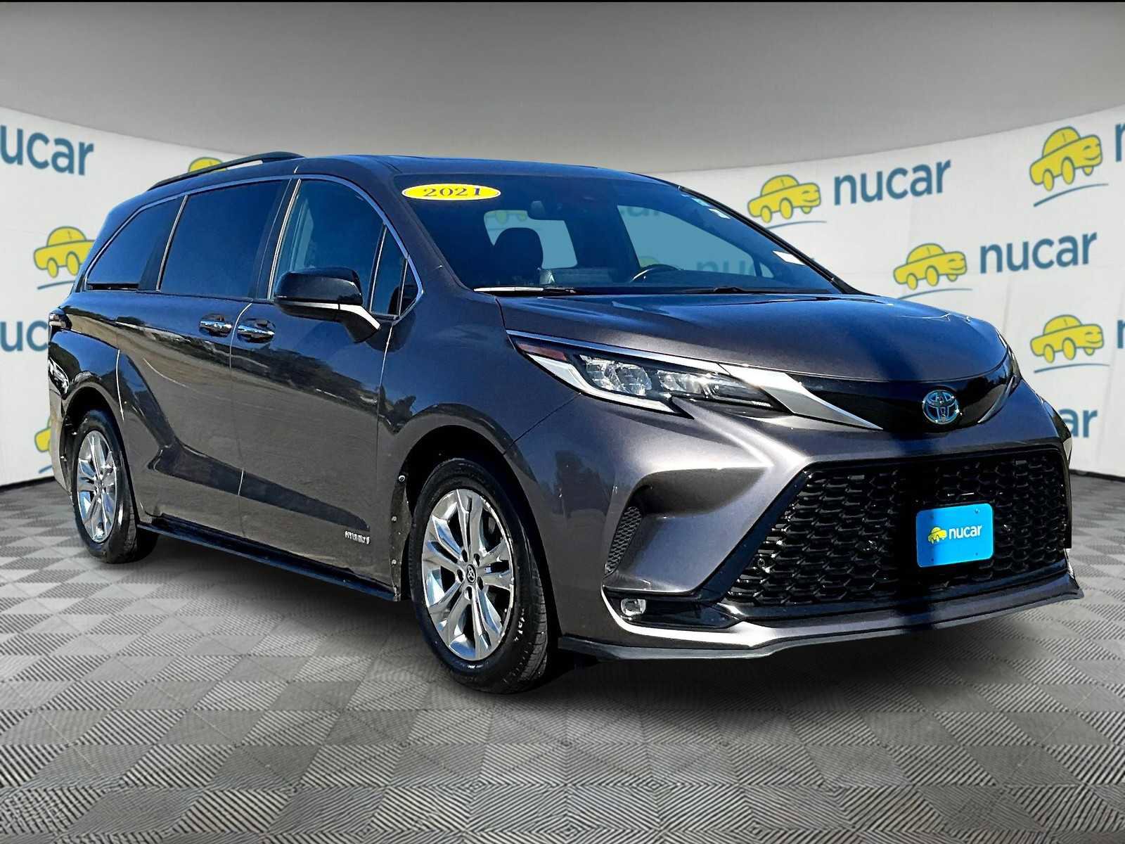 Used 2021 Toyota Sienna XSE video 1