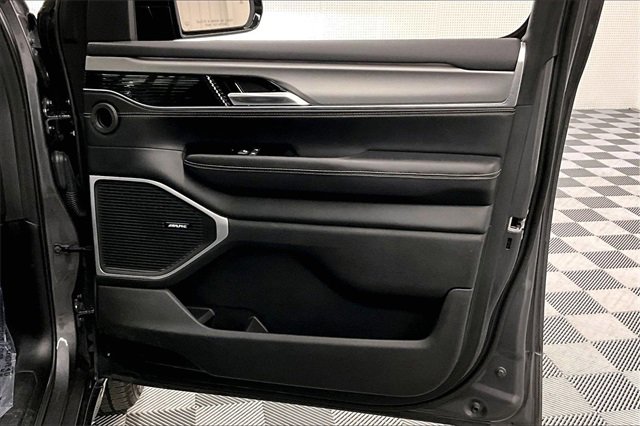 Used 2024 Jeep Wagoneer Series II image 18