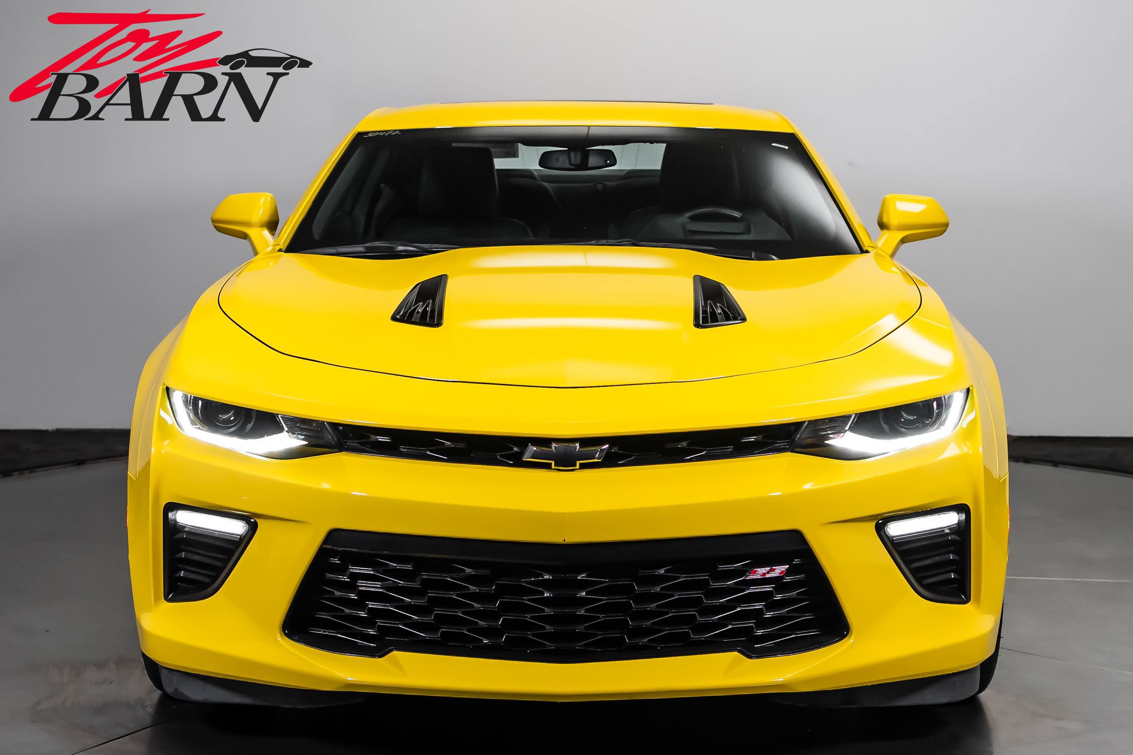 Used 2016 Chevrolet Camaro SS RWD image 8