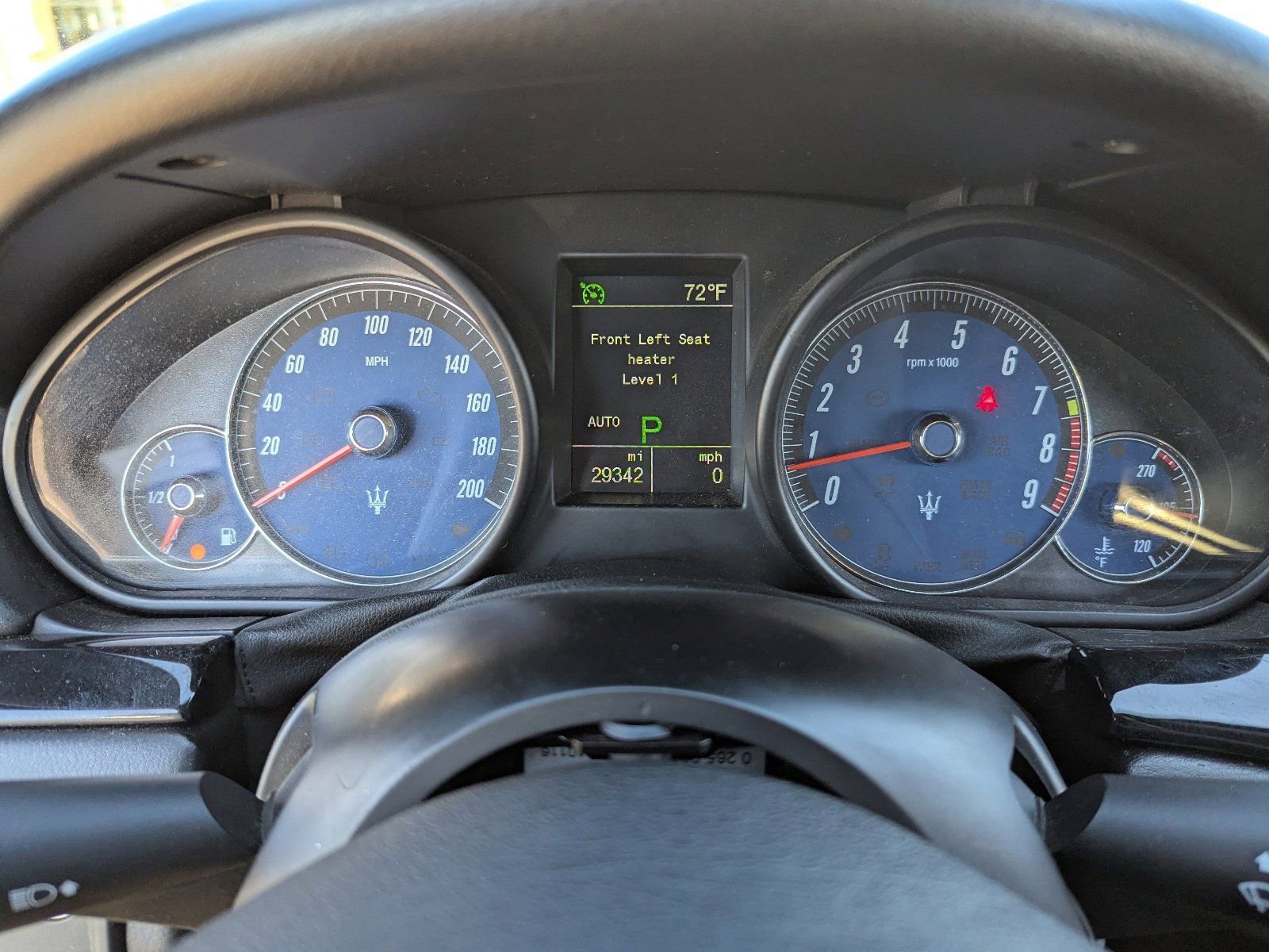 Used 2015 Maserati GranTurismo Sport image 32