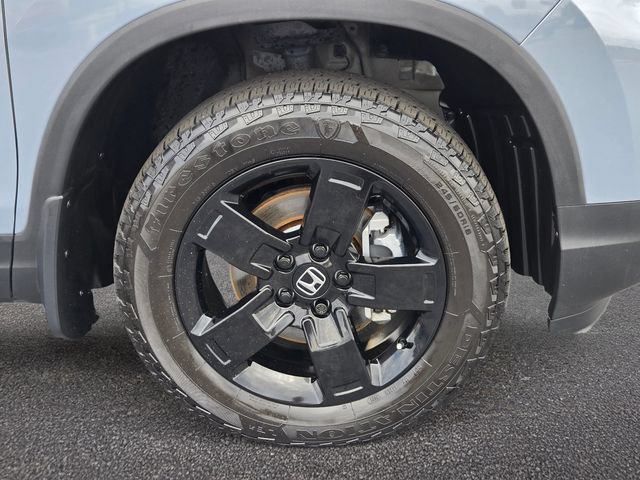 Used 2025 Honda Ridgeline Black Edition image 4