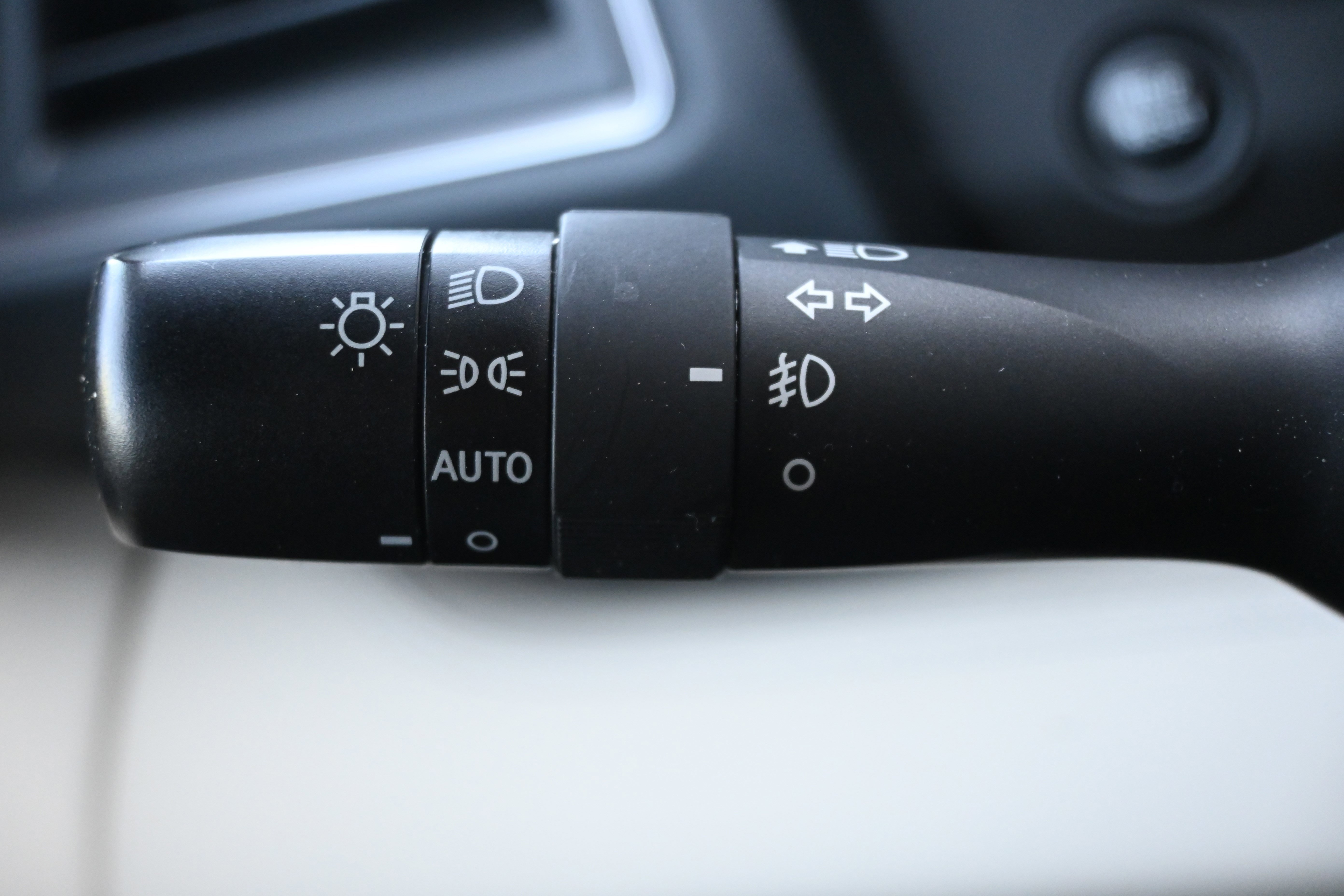 Used 2024 Subaru Ascent Limited w/ Technology Package image 29