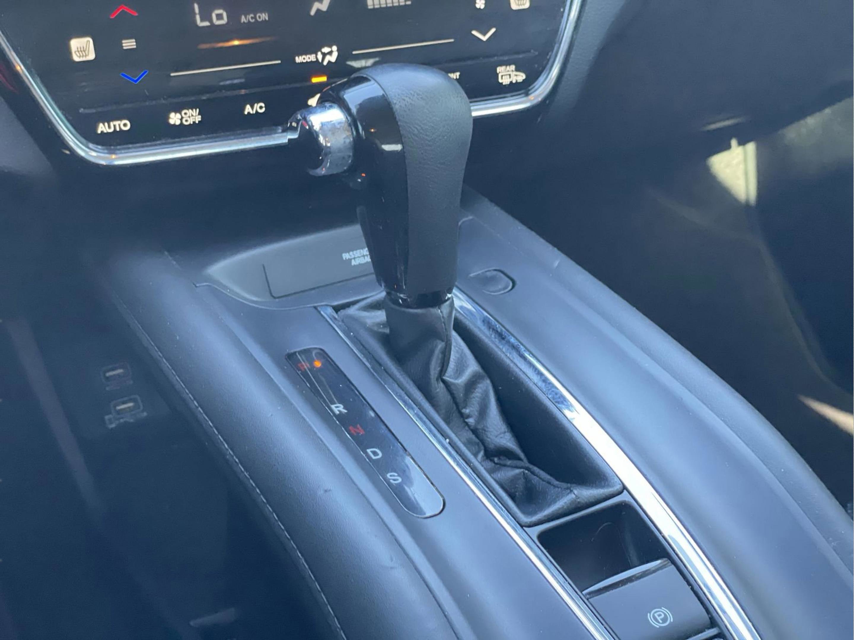 Used 2021 Honda HR-V EX image 16