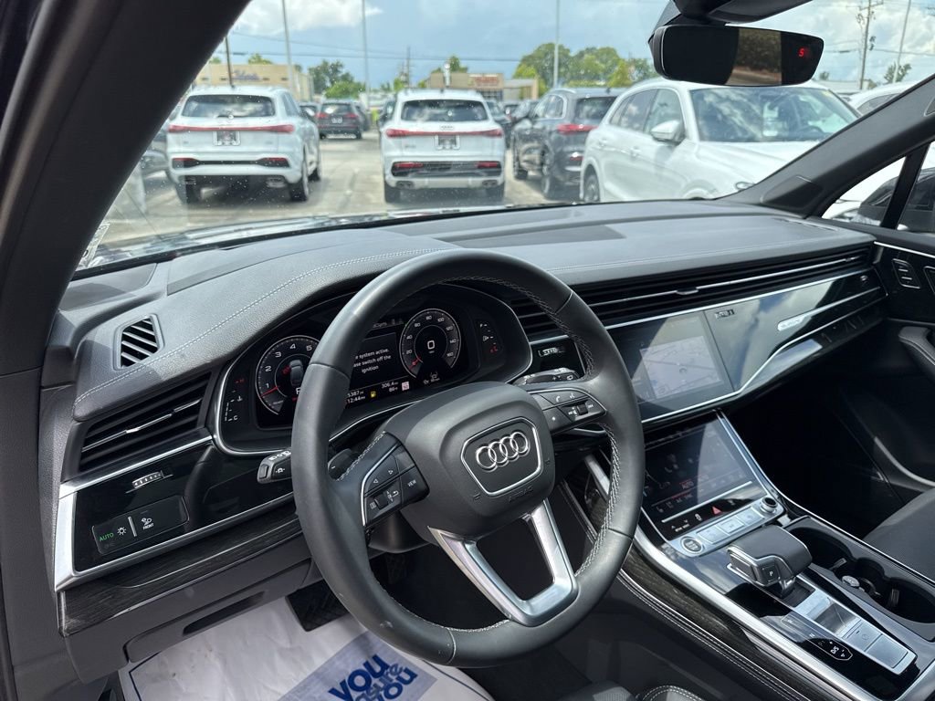 Used 2025 Audi Q7 3.0T Prestige w/ Prestige Package image 30