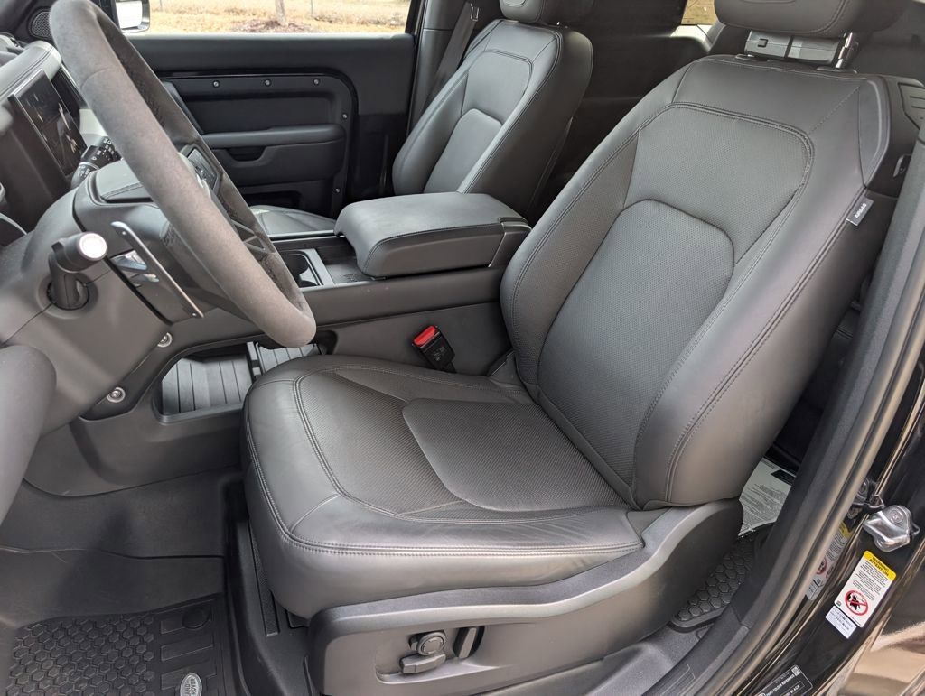 Used 2023 Land Rover Defender 90 V8 image 6