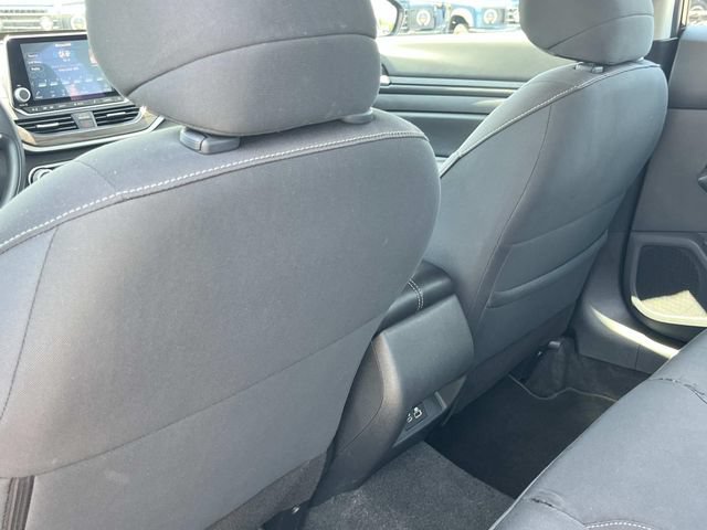 Used 2025 Nissan Altima 2.5 SV AWD/4WD image 18