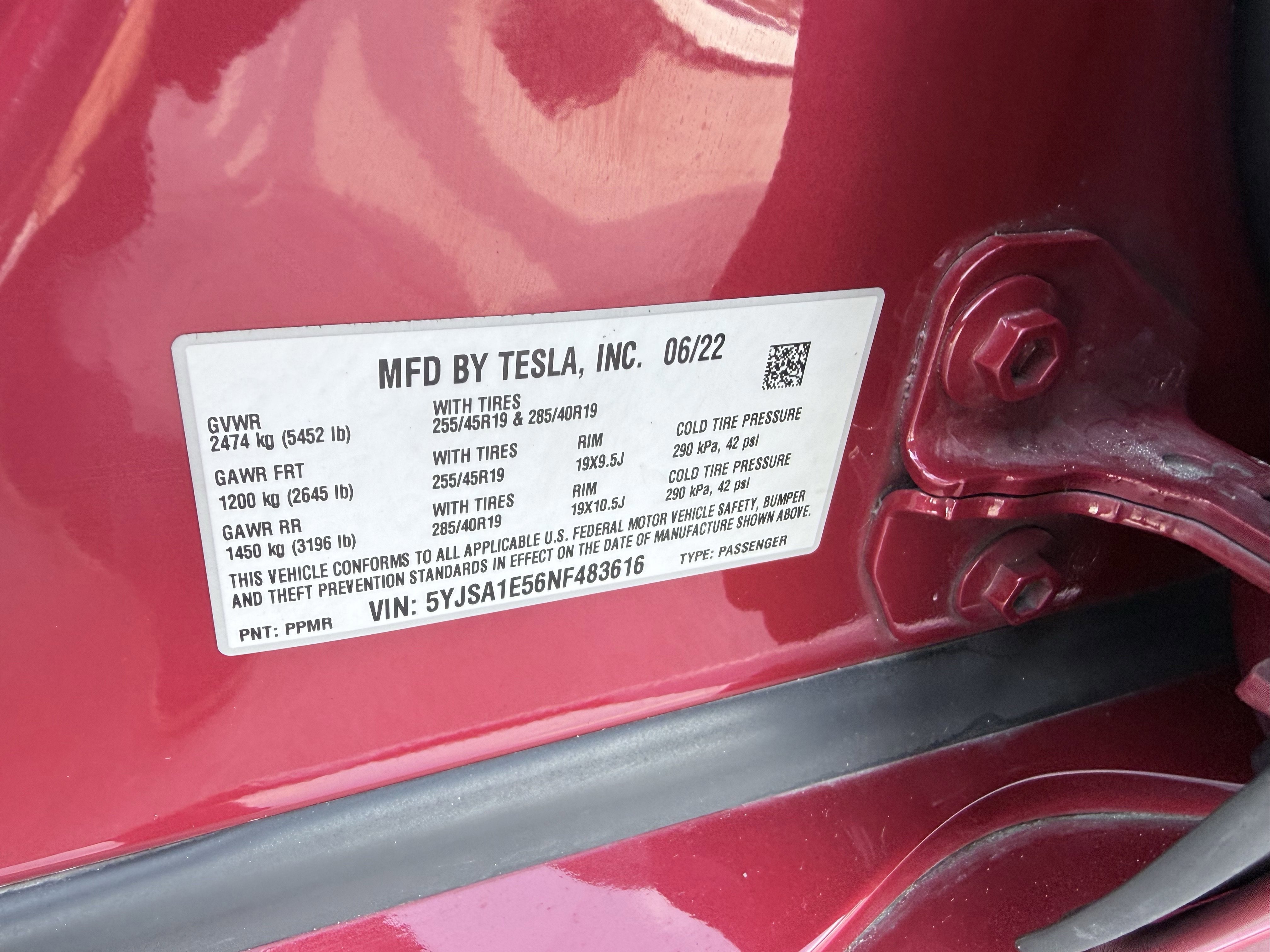 Used 2022 Tesla Model S image 32