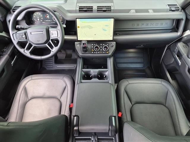 Certified 2026 Land Rover Defender 110 X-Dynamic SE AWD/4WD image 18