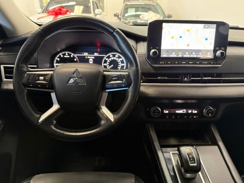 Used 2022 Mitsubishi Outlander SE FWD image 10