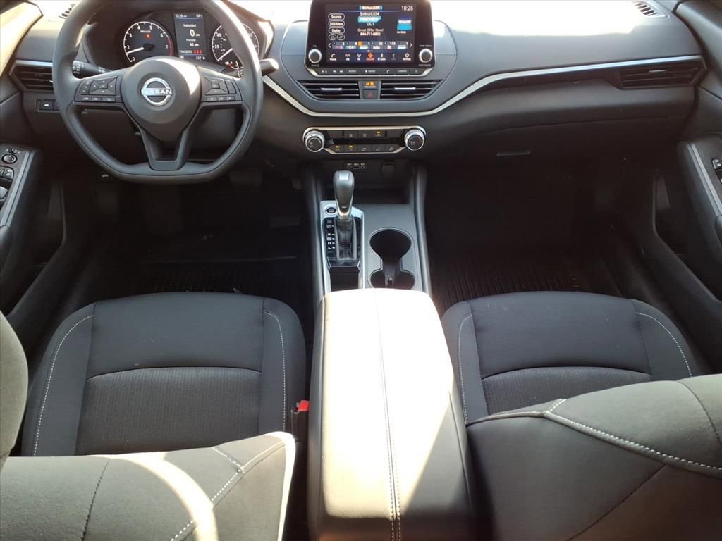 Used 2025 Nissan Altima 2.5 S image 15
