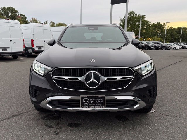 Used 2024 Mercedes-Benz GLC 300 4MATIC image 2