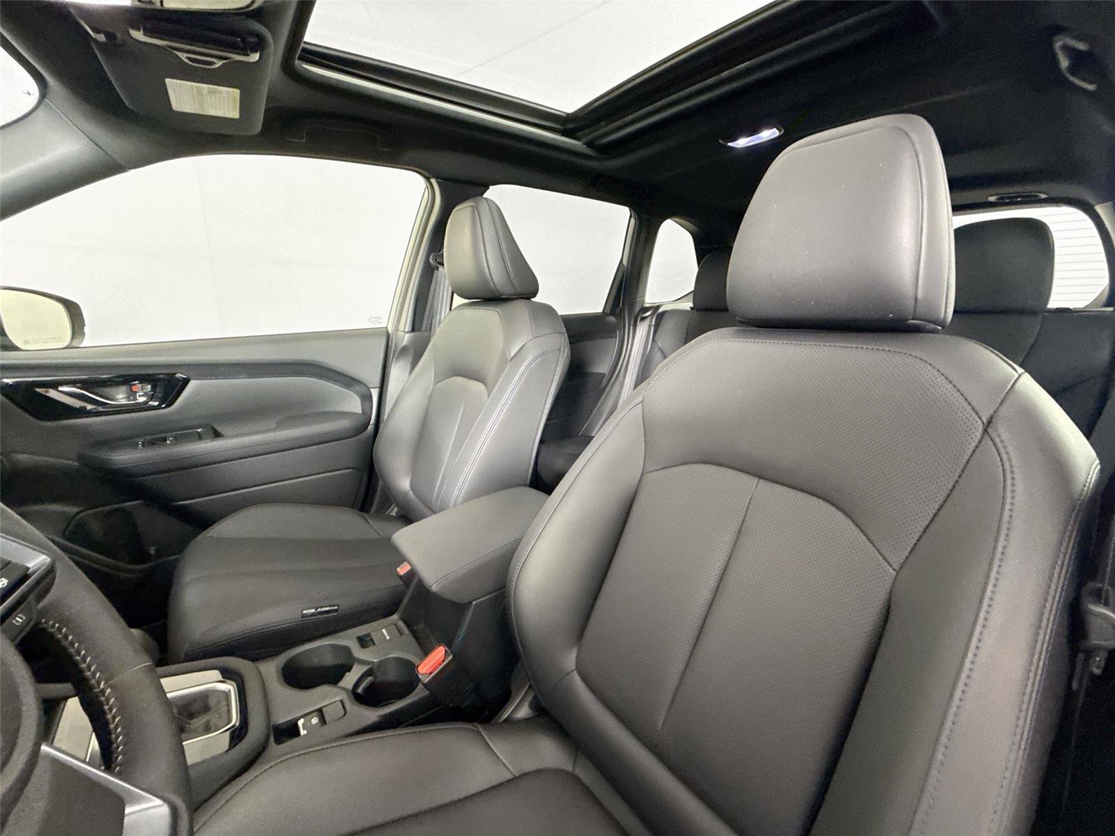Used 2025 Subaru Forester Limited video 3
