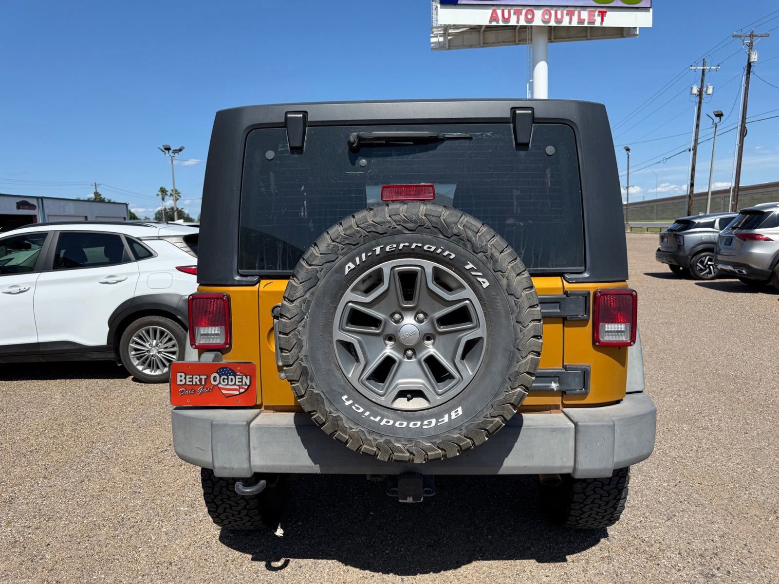 Used 2014 Jeep Wrangler Rubicon w/ Dual Top Group AWD/4WD image 3