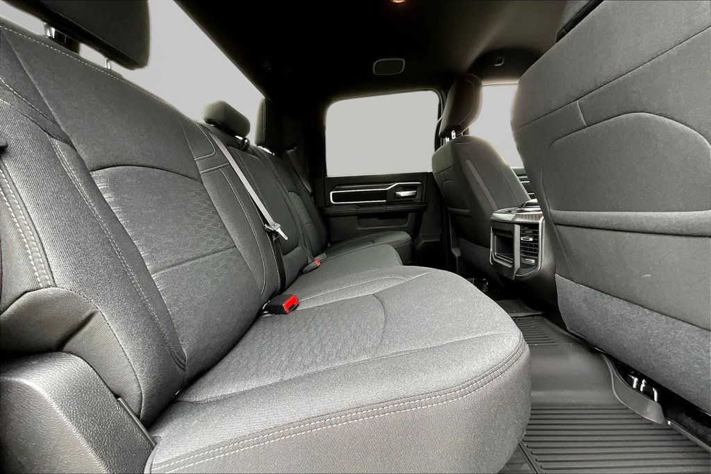 New 2027 RAM 3500 Big Horn AWD/4WD image 10