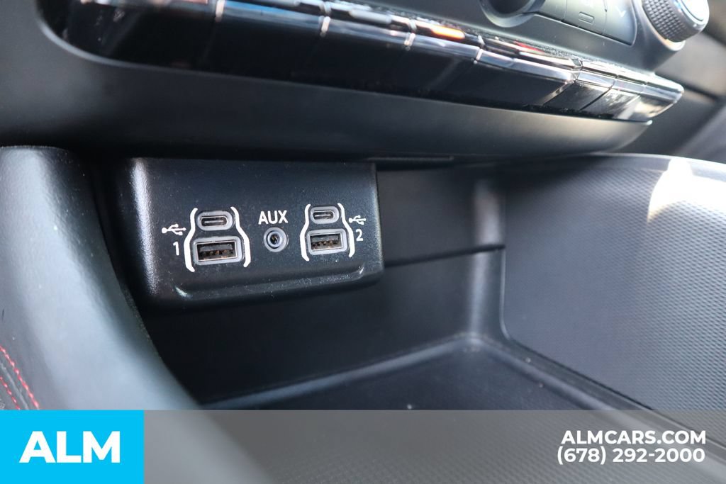 Used 2025 Dodge Durango GT RWD image 31