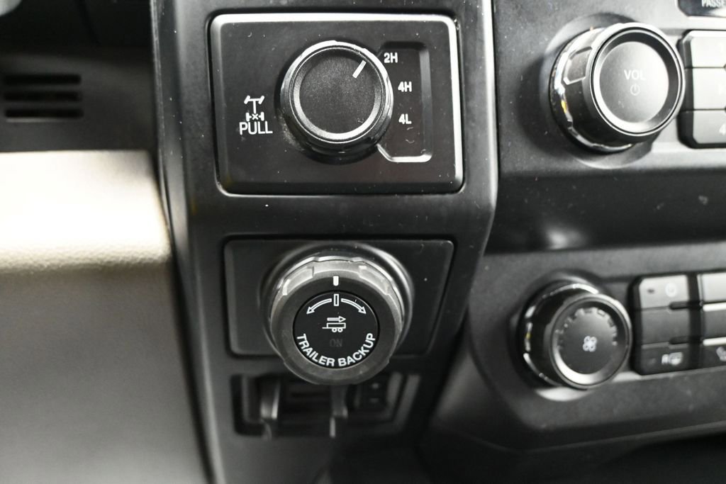 Used 2019 Ford F150 XL w/ Equipment Group 101A Mid AWD/4WD image 19