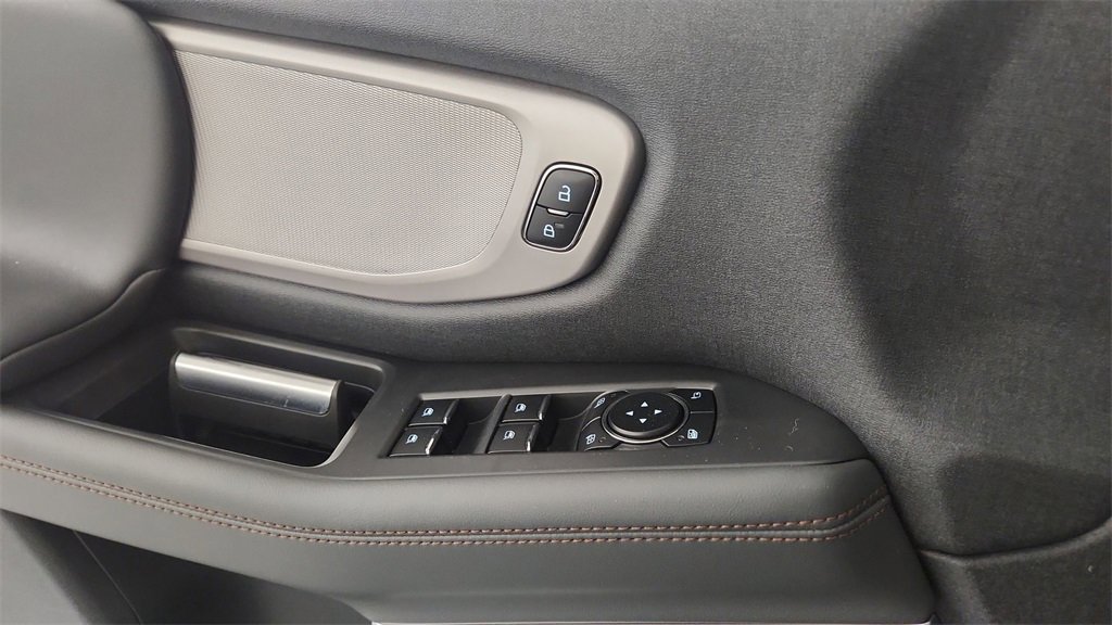 New 2025 Ford Expedition Active image 36