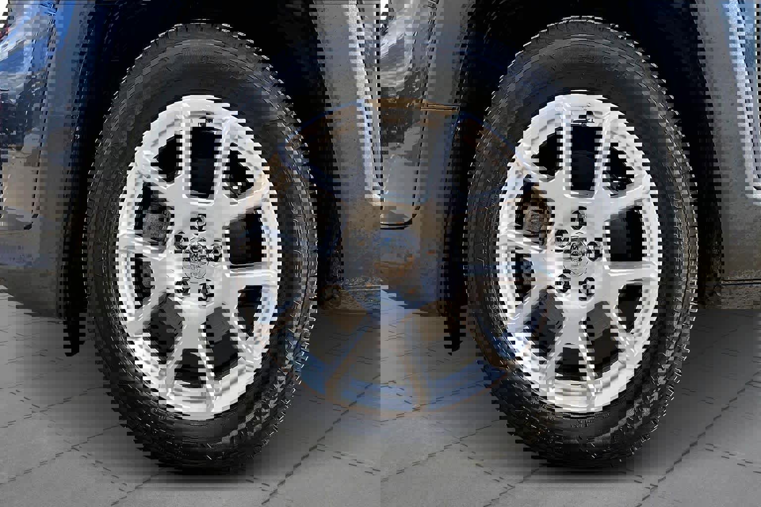 Used 2021 Jeep Renegade Latitude image 9