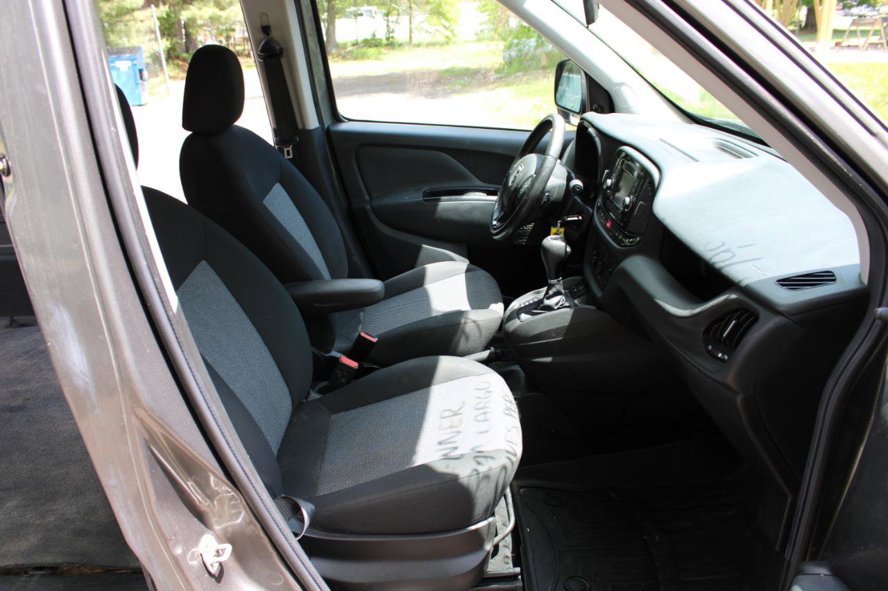 Used 2015 RAM ProMaster City Tradesman w/ Rear Back-up Camera Group FWD image 10