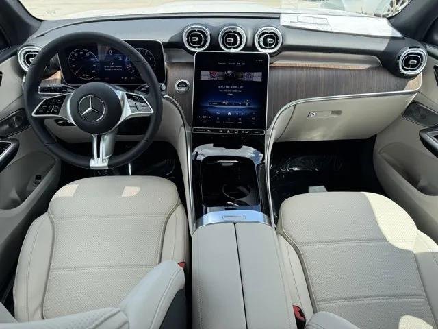 New 2025 Mercedes-Benz GLC 300 image 7