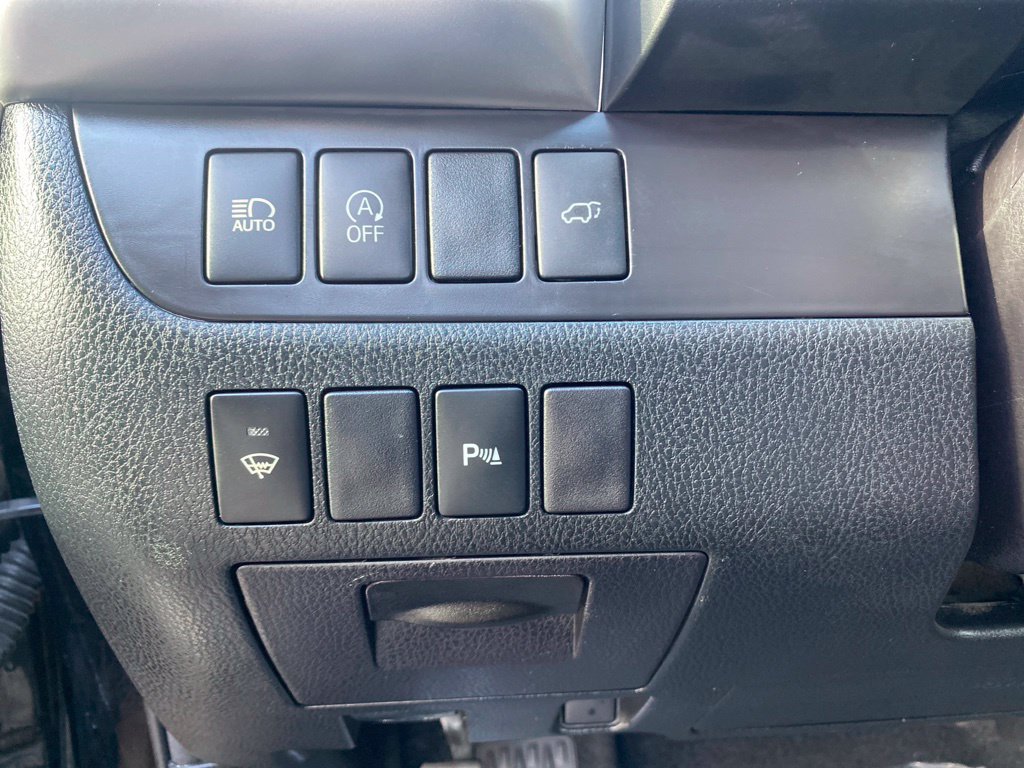 Used 2018 Toyota Highlander Limited w/ Protection Package #3 AWD/4WD image 22