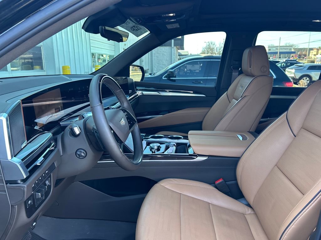 Certified 2026 Cadillac Escalade Luxury w/ LPO, Floor Liner Package image 13