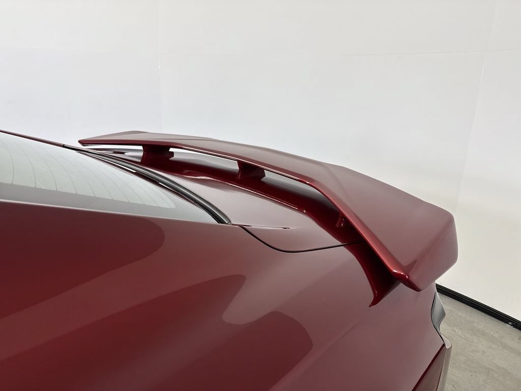 Used 2022 Chevrolet Camaro ZL1 RWD image 17
