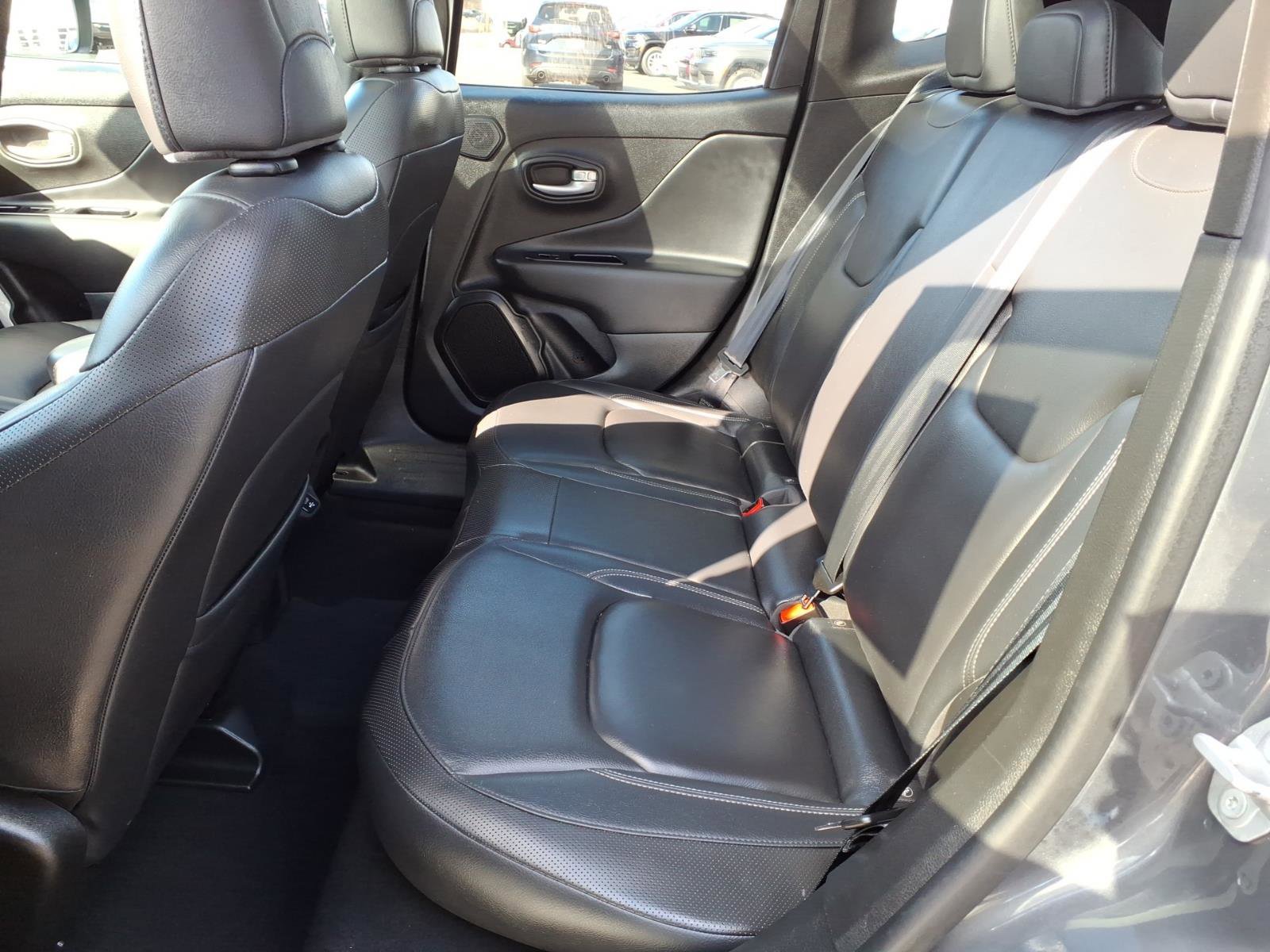 Certified 2023 Jeep Renegade Limited w/ Sun/Sound Group AWD/4WD image 10