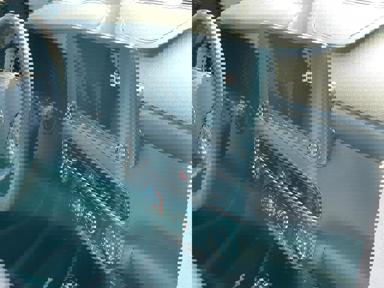 Used 2023 Hyundai Kona SEL image 5